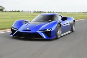 Tesla Roadster vs NIO EP9: Head-to-Head on Key Features and Specifications – Expert Insights