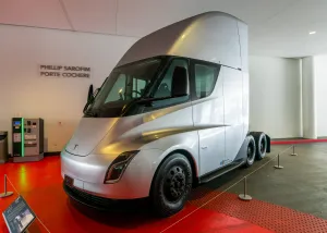 Tesla Semi: A Review for EV Enthusiasts by Experts